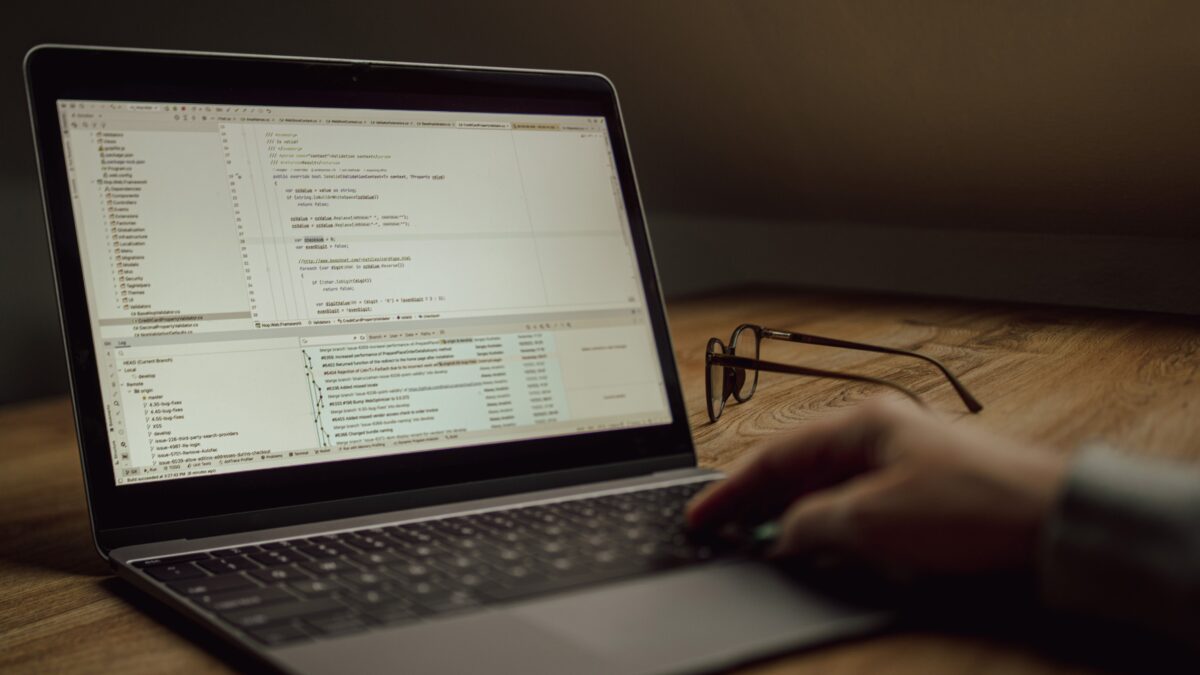 Depuis 2011, WorldEdit règne sur Minecraft — Axiom veut le détrôner en 2026